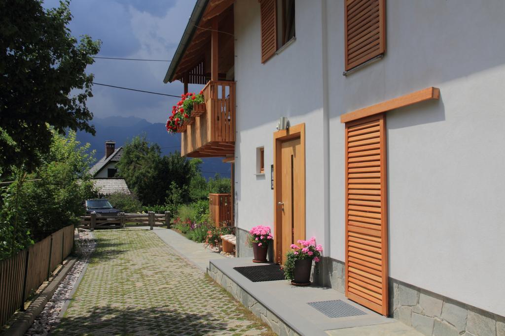 Apartments Vila Jelka Bohinji-tó Kültér fotó