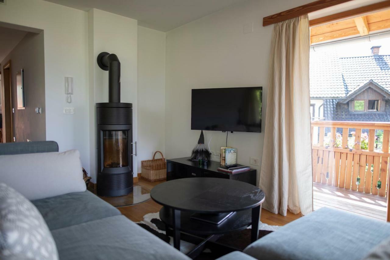 Apartments Vila Jelka Bohinji-tó Kültér fotó